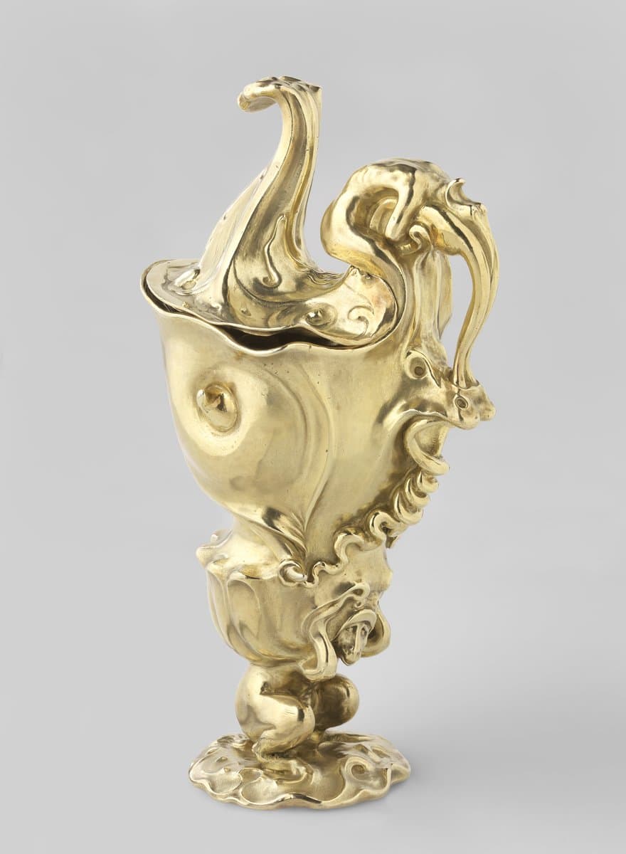 Lidded ewer